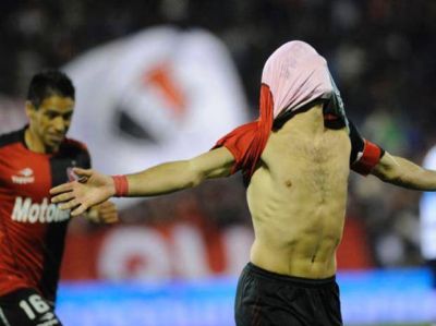 Heinze, Maxi y Cruzado llevaron a Newell's a la punta del campeonato