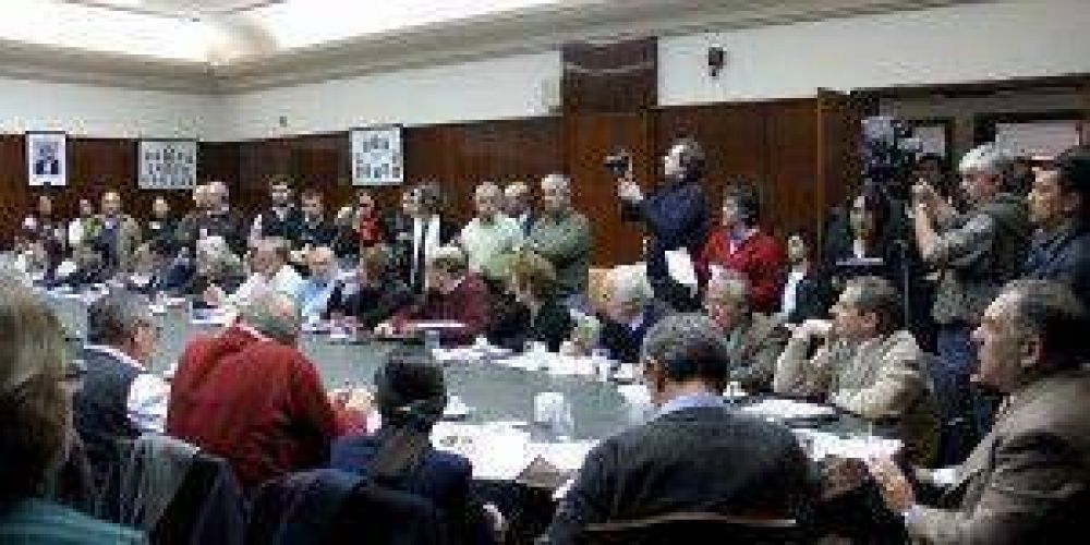 Alivio para los estudiantes de Derecho: prorrogaron la caducidad del Plan de estudios �77