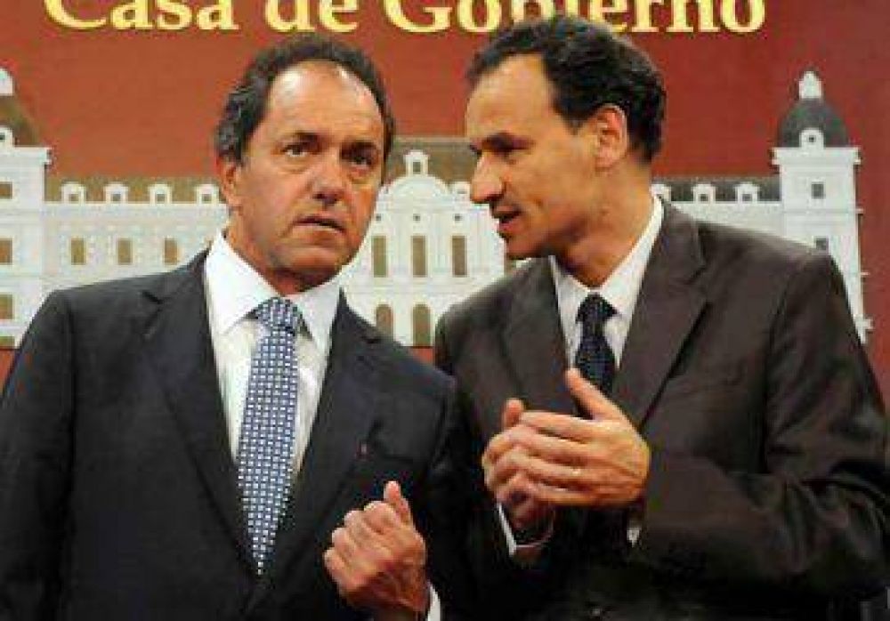 Inundados: mal momento para Scioli y Bruera
