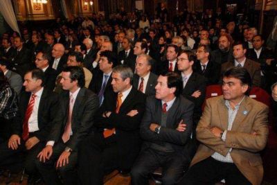 Intendentes: corte de boleta, traici�n o venganza