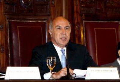 Lorenzetti: "Ma�ana escucharemos a las partes"