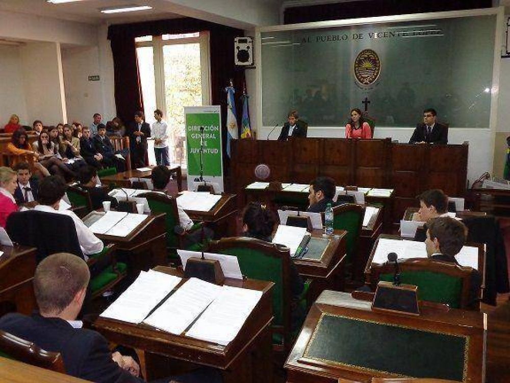 Se realiz� el segundo plenario del parlamento juvenil en Vicente L�pez