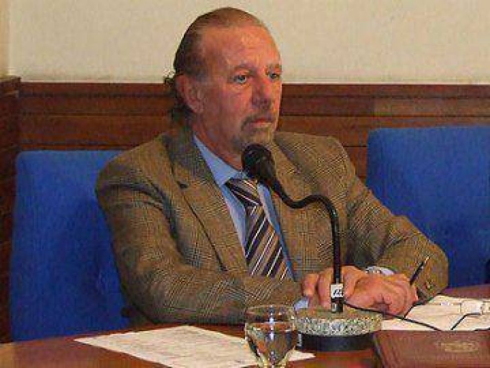 Bertolotto: �Alessi no es m�s de lo mismo porque agarra para un lado distinto�
