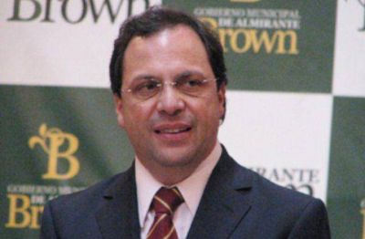 Denuncian a Giustozzi por presunto desv�o de recursos para financiar un Centro Cultural 