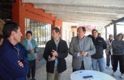 Guacone, Silva y vecinos inauguraron el nuevo sistema de alarmas comunitarias