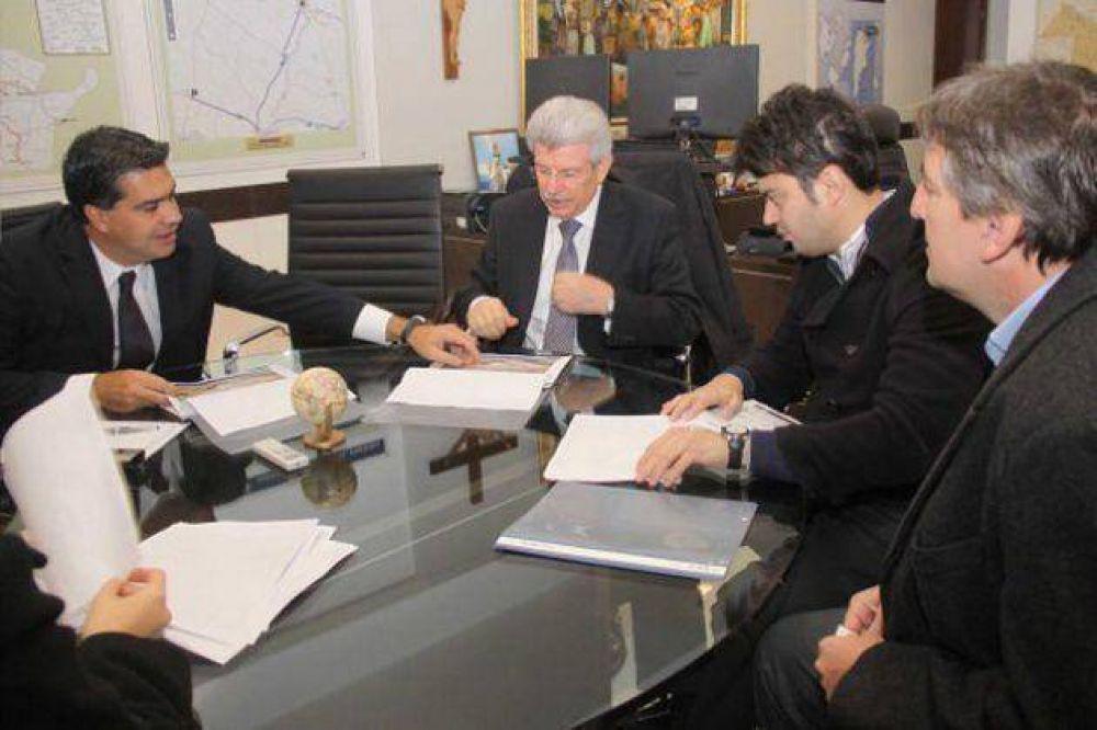 Capitanich confirm� ampliaci�n de Santana Textil con apoyo financiero de los bancos Naci�n y Chaco