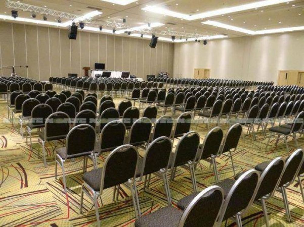 El Centro de Convenciones m�s grande del Nea abre sus puertas esta noche