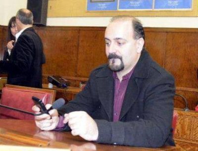 Fabin Giovanniello fu duro con la Presidente e Insauralde