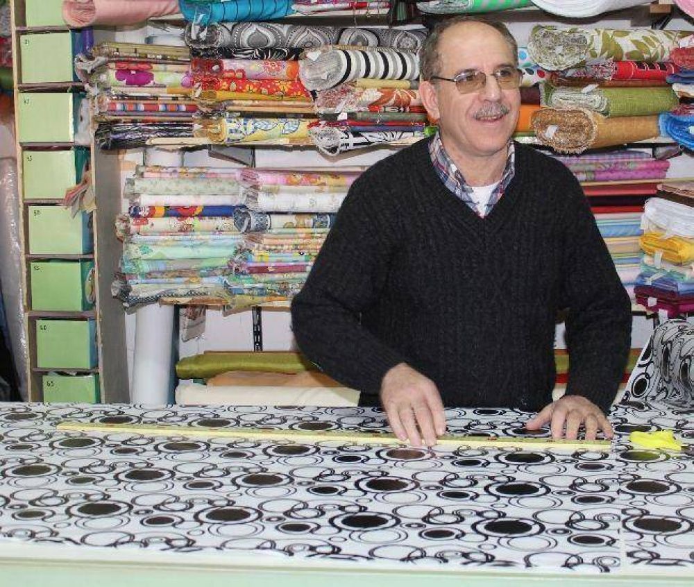 Mart�nez: �No hay Saladitas, pero hay manteros y ventas puerta a puerta�
