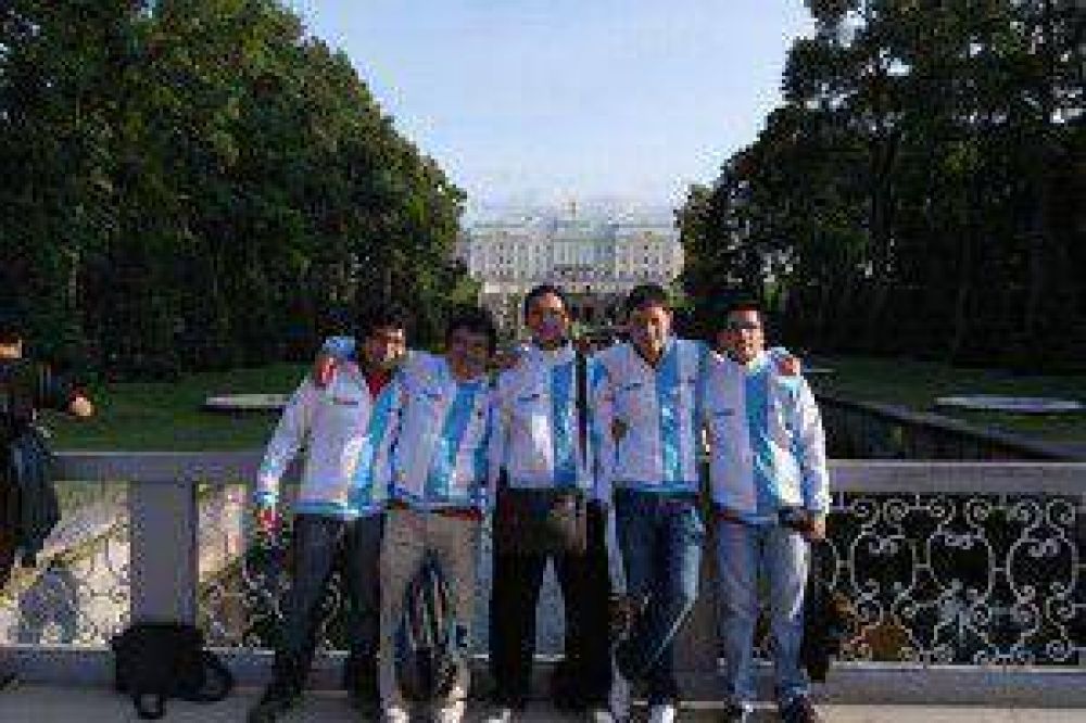 Juje�os obtienen gran resultado en competici�n de Microsoft en Rusia