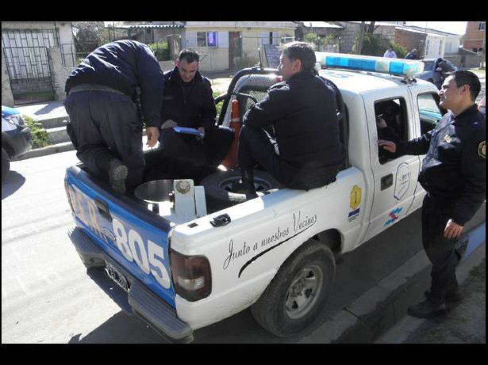 Hallan elementos de la escuela Esparza y detienen a un supuesto autor del robo
