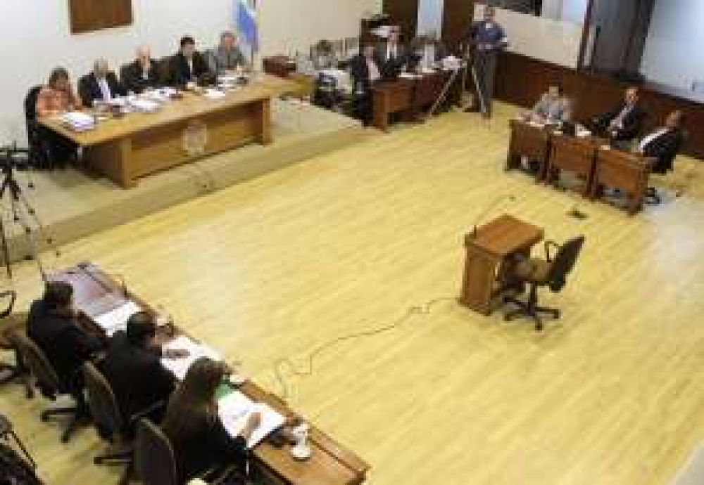 Con el cruce con munici�n gruesa sigue el Jury a Macchi