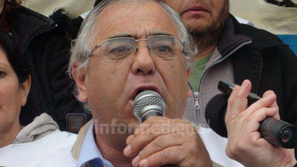 CTA Entre R�os pide impuestos para elevar sueldos estatales	 