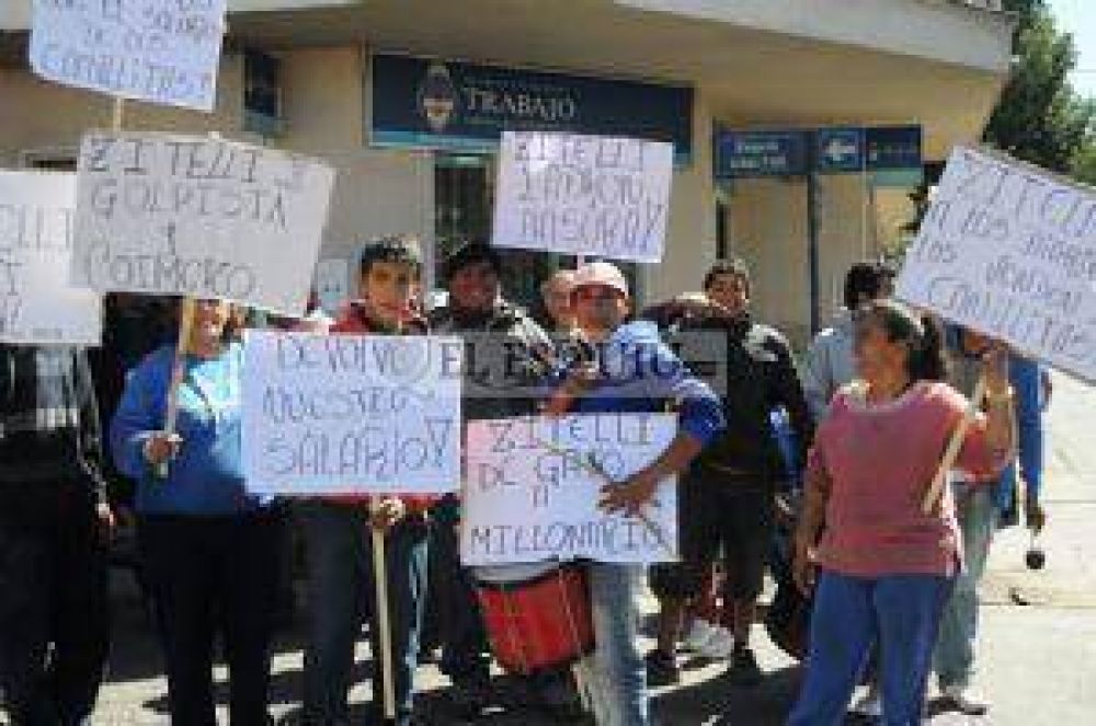 Canillitas reclamaron por el porcentaje de ventas
