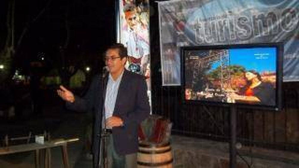 P�ez minti� v�nculo con el Ianiglia e involucr� a cient�ficos que no pertenecen al organismo