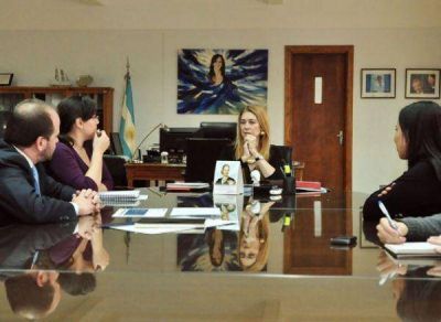 Eval�an comenzar a exportar celulares ensamblados en Tierra del Fuego