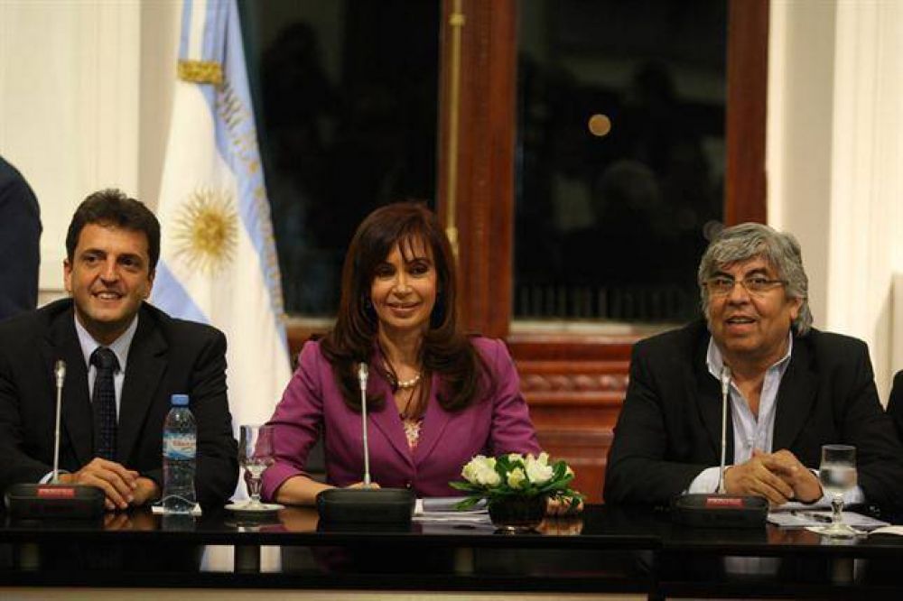 Hugo Moyano: "Nunca estuve peleado con Massa, ma�ana puede ser que trabajemos juntos"