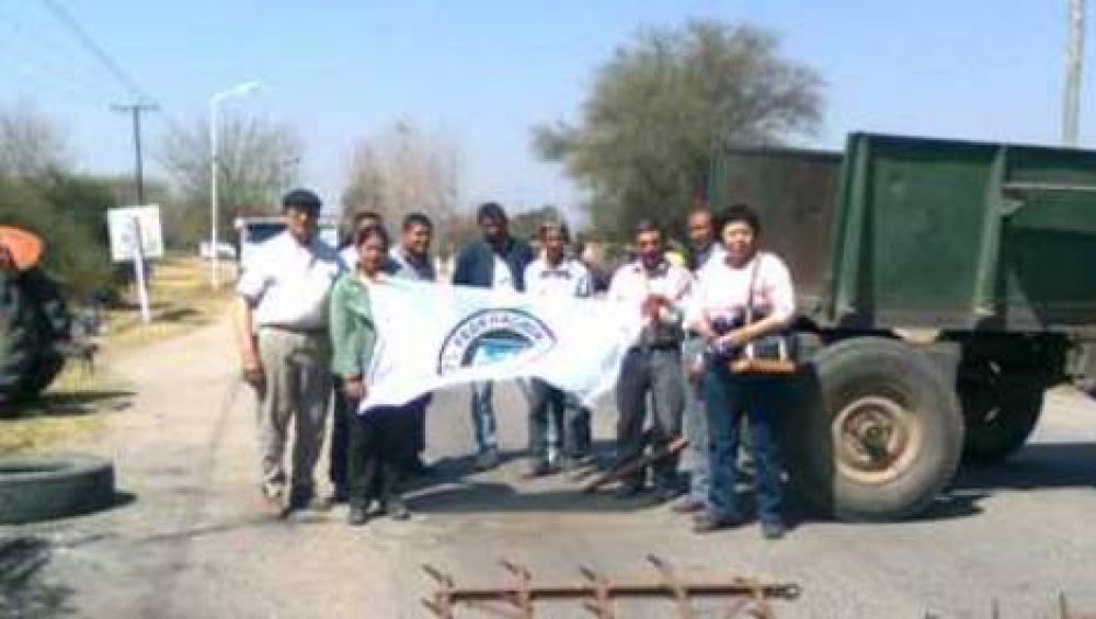 Productores tabacaleros de Los Altos cortaron la ruta 64