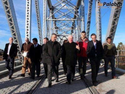 Puente viejo: Pichetto se molest� con la municipalidad de Patagones