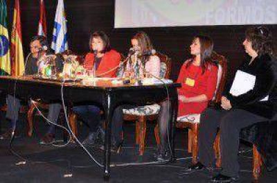 Con un balance altamente auspicioso cierra �cumbre� del derecho administrativo