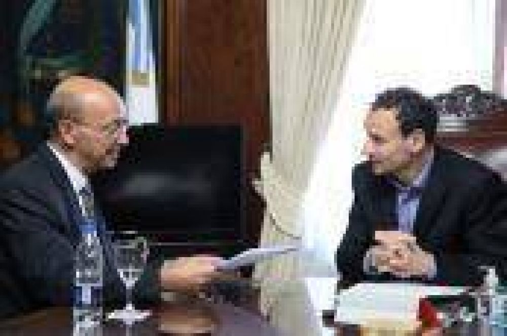 La Plata: Declaran Hu�sped de Honor a Alexander Kalache