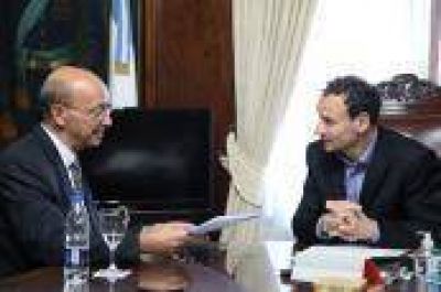 La Plata: Declaran Hu�sped de Honor a Alexander Kalache