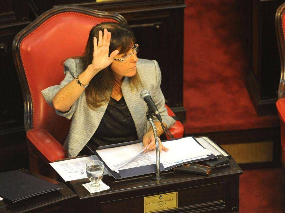 Despu�s de la sesi�n ca�da, el FpV acusa al massismo de �no respetar los acuerdos�