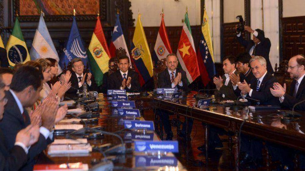 Paraguay regresa oficialmente a Unasur en la cumbre de Surinam