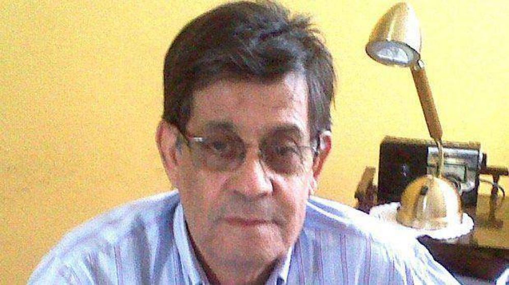 El comisionado de Jaramillo cuestion� la forma en que Peralta anunci� su remoci�n