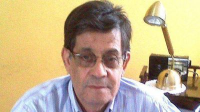 El comisionado de Jaramillo cuestion� la forma en que Peralta anunci� su remoci�n