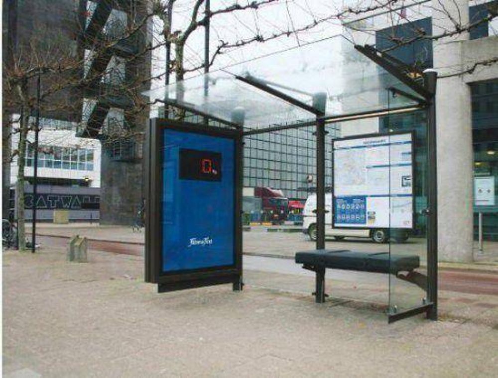 El mobiliario urbano en manos de firma sospechada