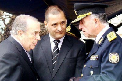 El gobernador anunci� incorporaci�n del bot�n antip�nico
