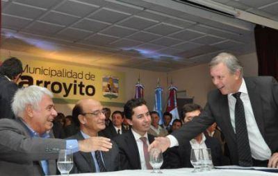 Intendentes pidieron por la autov�a 19