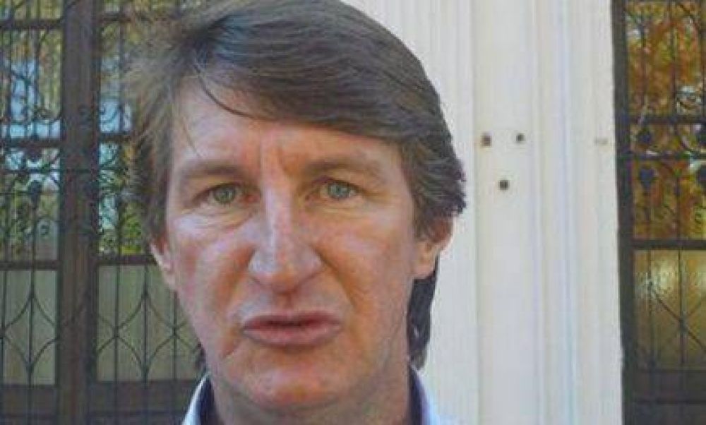 Crean Comisi�n Investigadora y suspenden al intendente