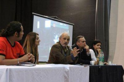 �La escuela deber ser la gran usina de la paz y de las libertades� 