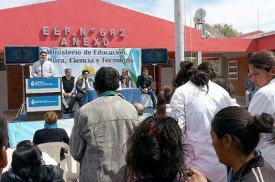 Capitanich inaugur� el edificio escolar N� 304 de su gesti�n