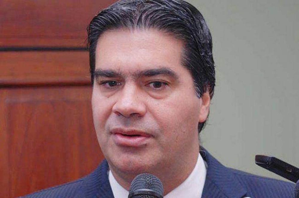 Capitanich particip� en Corrientes de una cumbre del PJ en apoyo a "Camau"