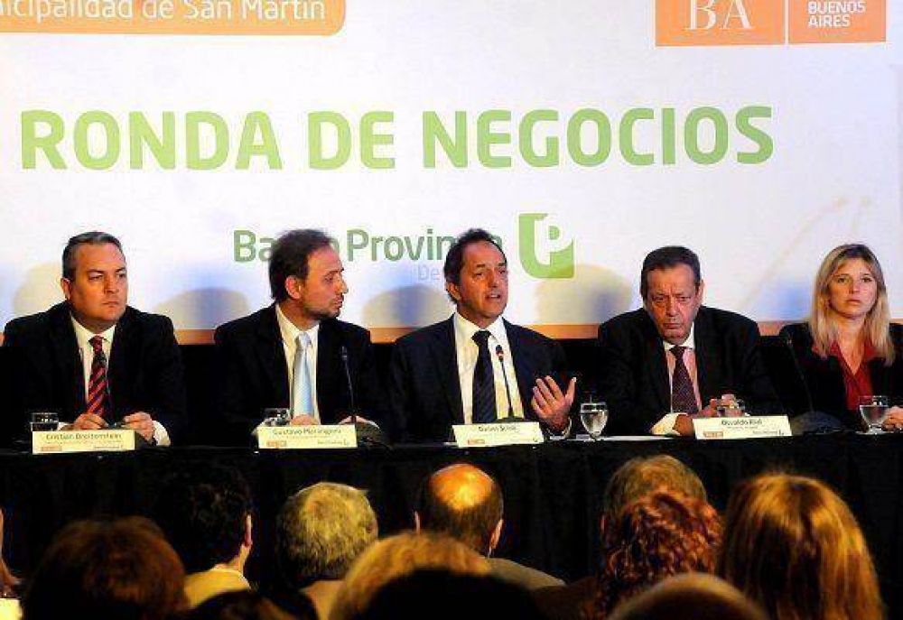 Scioli llam� a empresarios a continuar "trabajando juntos"  