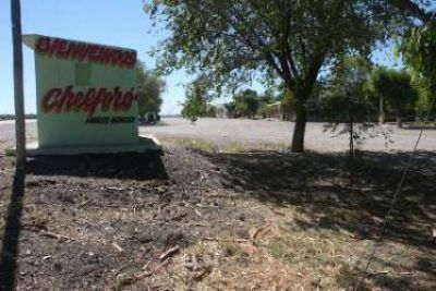 Bulgheroni compr� 20 mil hect�reas en Chelfor� y el comisionado Lamela espera que se pongan en producci�n
