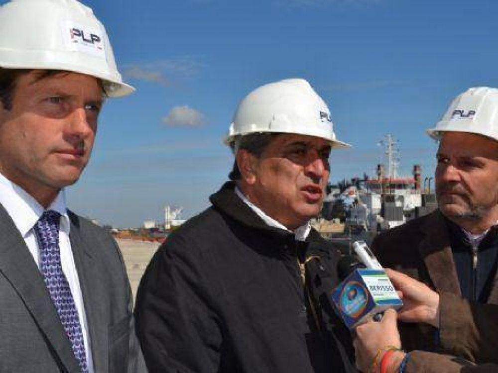 Horacio Tettamanti visit� el Puerto La Plata: �Me voy sorprendido al haber encontrado un avance important�simo�