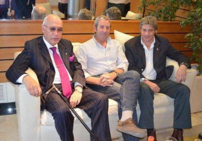 Julio Cobos pidi� votar por Claudio Massaccesi en Saladillo
