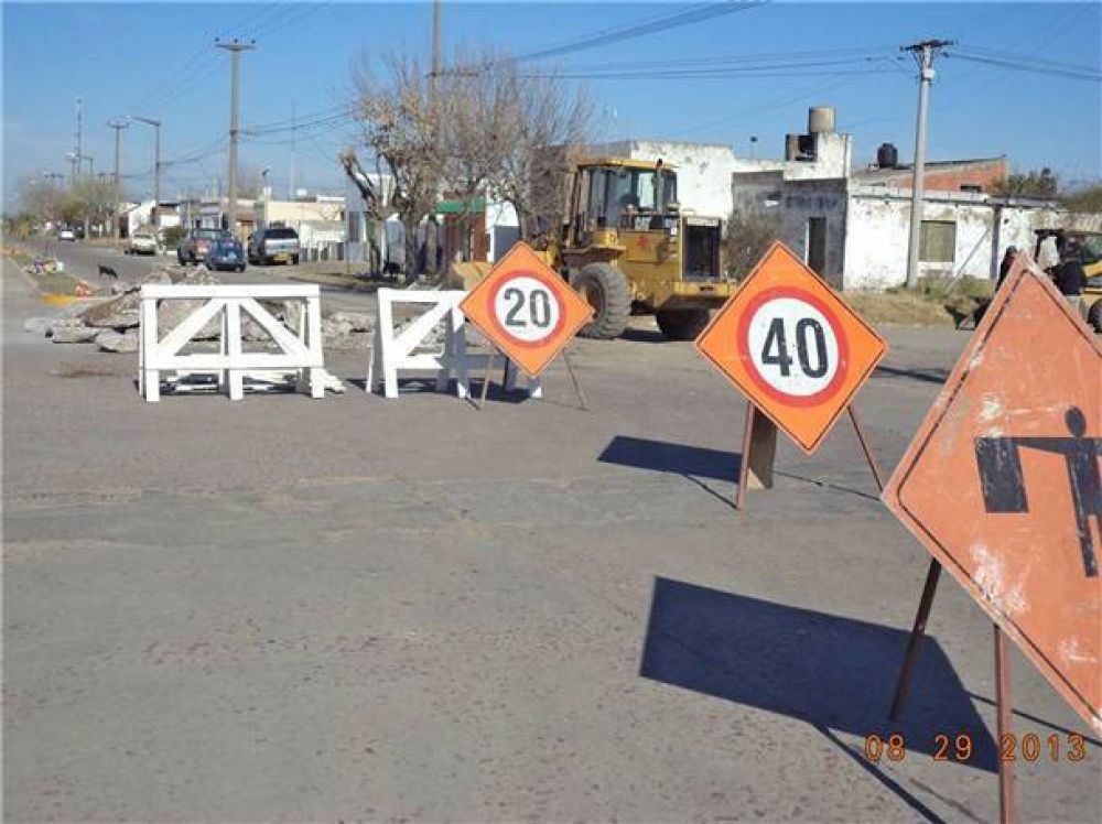 Se est�n realizando importantes trabajos de bacheo urbano