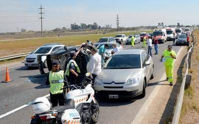 Choque en cadena en Panamerica, altura Campana