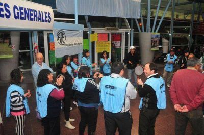 ATE: �El Gobierno siembra precarizaci�n laboral�