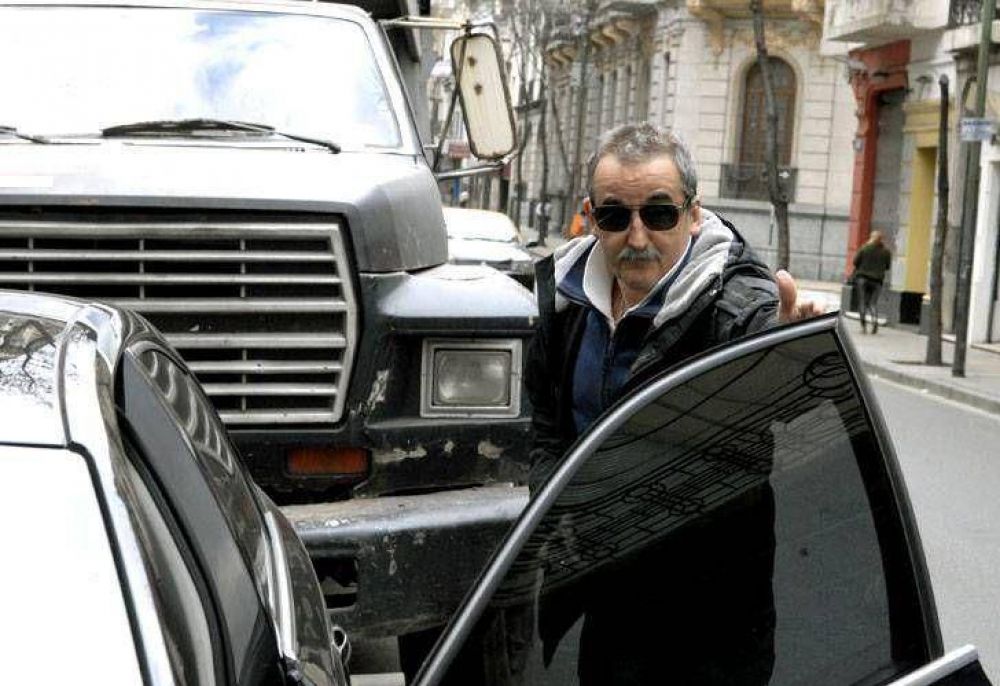 Reapareci� Moreno y anticip� que controlar� la econom�a hasta 2015