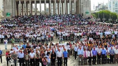 En Rosario, una multitud homenaje� a sus �h�roes�