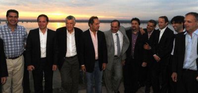 La sucesin: En Corrientes todas las miradas apuntaron a Scioli y Urribarri