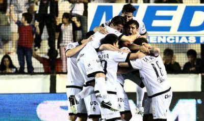 All Boys venci� a Racing, que sigue �ltimo