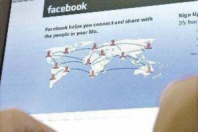 Preocupa nueva tendencia: adicci�n a las redes sociales