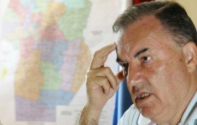 Un ministro del gobierno provincial acusado de robar luz en su casa
